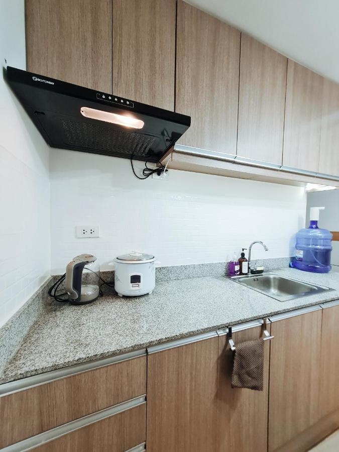 Cozy 1Br Condo Near Airport Davao City 外观 照片